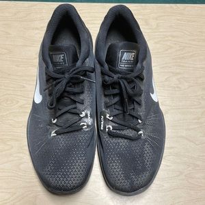 Nike Training Flex Supreme TR5 Sneakers